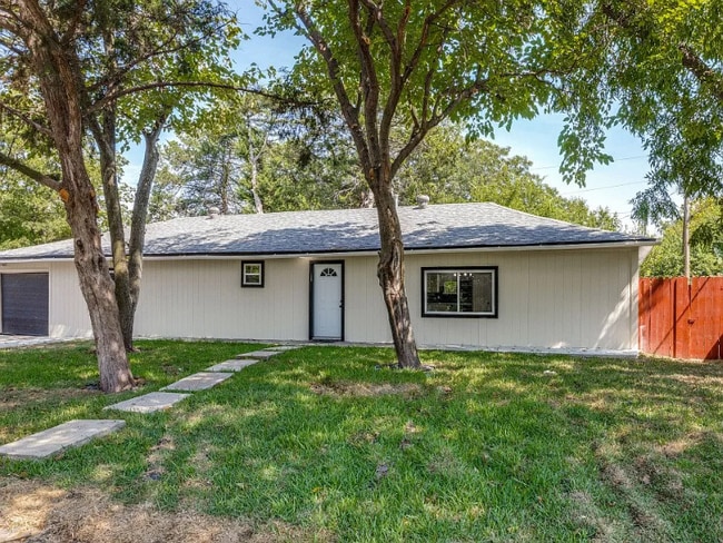 Building Photo - 5539 Co Rd 928