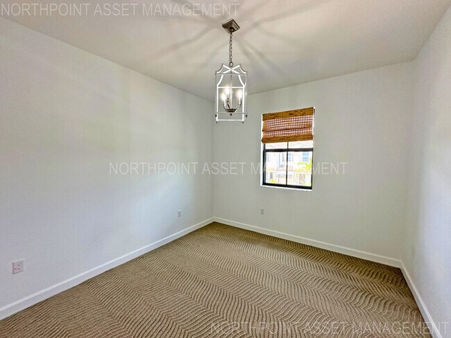 Building Photo - Stylish 3-Bedroom Home with Pool, Garage &...