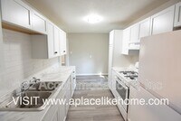 Building Photo - 1514 N Spring St