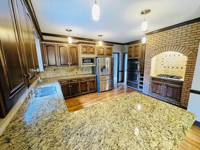 Building Photo - 2640 Preston Ridge Ln