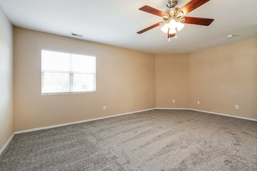 Building Photo - 1013 Lockberry Ct