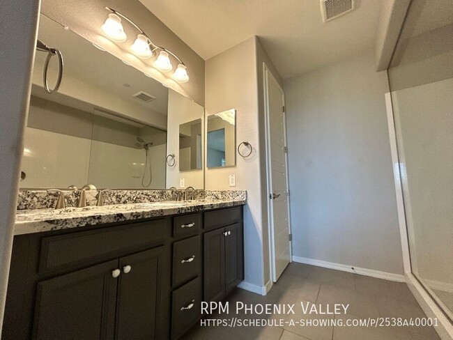 Building Photo - 11541 W Ashby Dr
