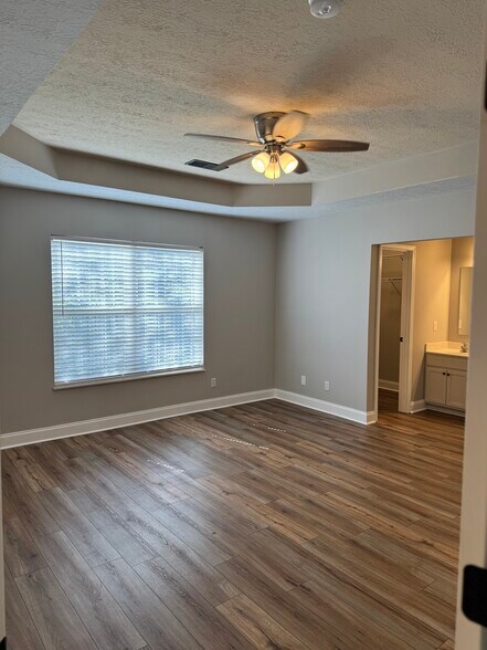 Building Photo - 7129 Rocky Mountain High Blvd