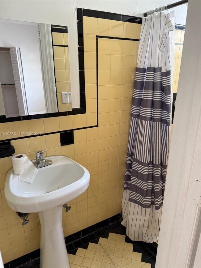 Building Photo - 2978 NW 28th St