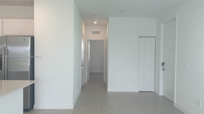 Building Photo - 538 Rivergrass St