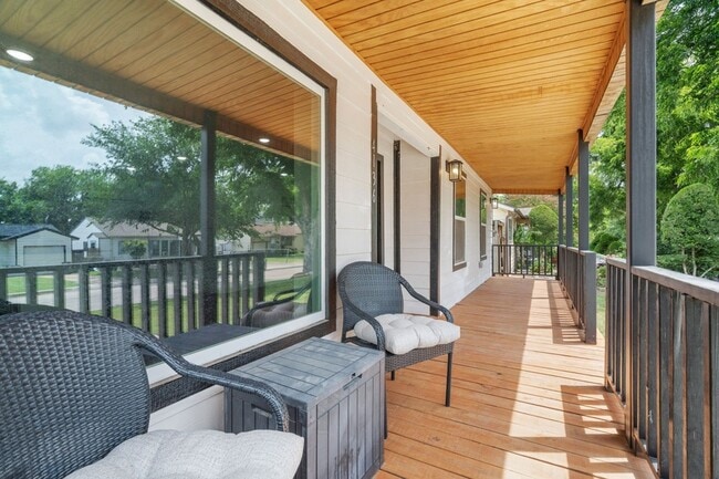 Building Photo - 4136 Lisbon St