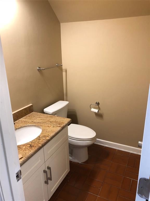 Building Photo - 7655 S Braeswood Blvd