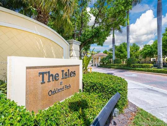 Building Photo - 3236 NW 31st Terrace