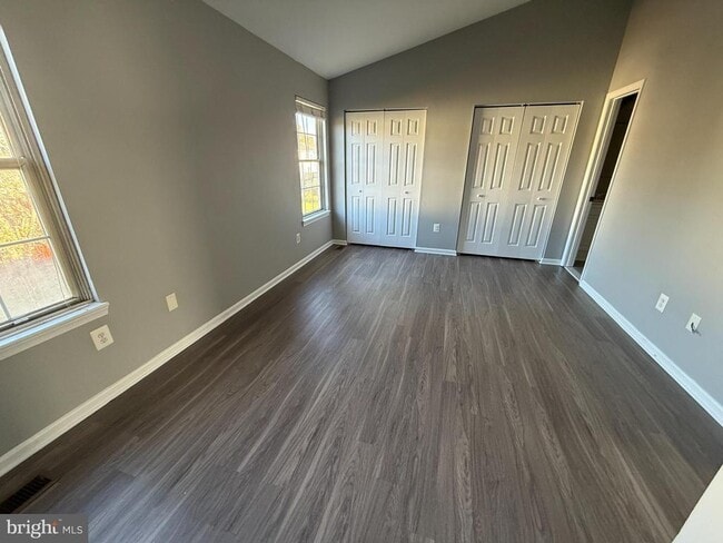 Building Photo - 1027 Pirates Ct