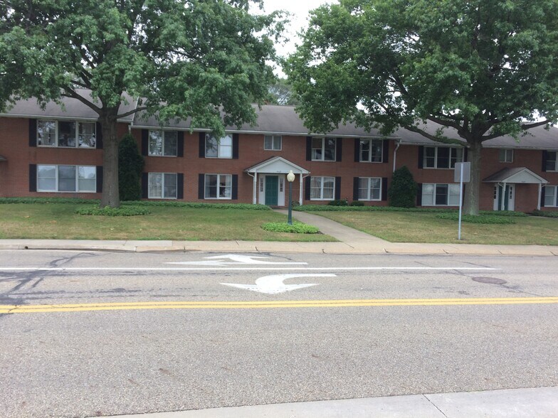 Primary Photo - 7065 Starcliff Ave NW