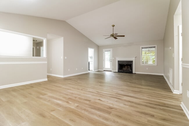 Building Photo - Charming 3 bedroom in Simpsonville, SC!