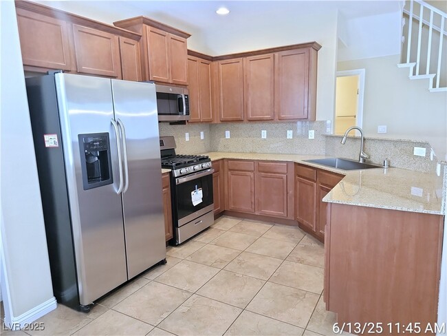 Building Photo - 2327 Koho Dr
