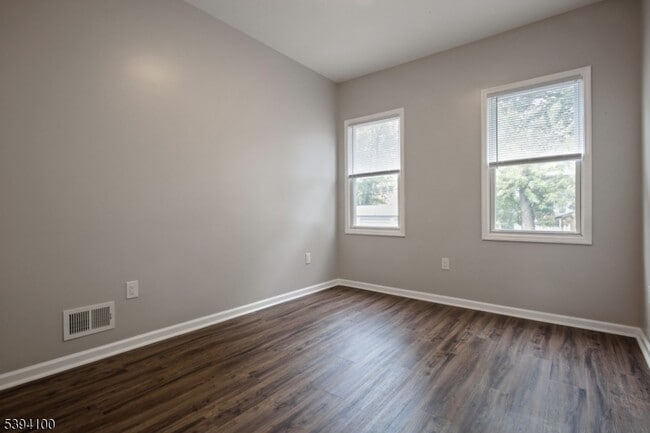 Building Photo - 249 S Burnet St