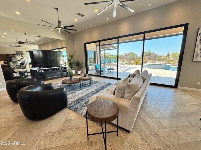 Building Photo - 7637 E Tasman Cir