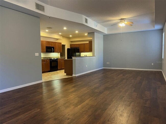 Building Photo - 642 Wells Ct