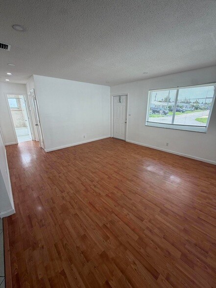 Building Photo - 1707 NW 46th St