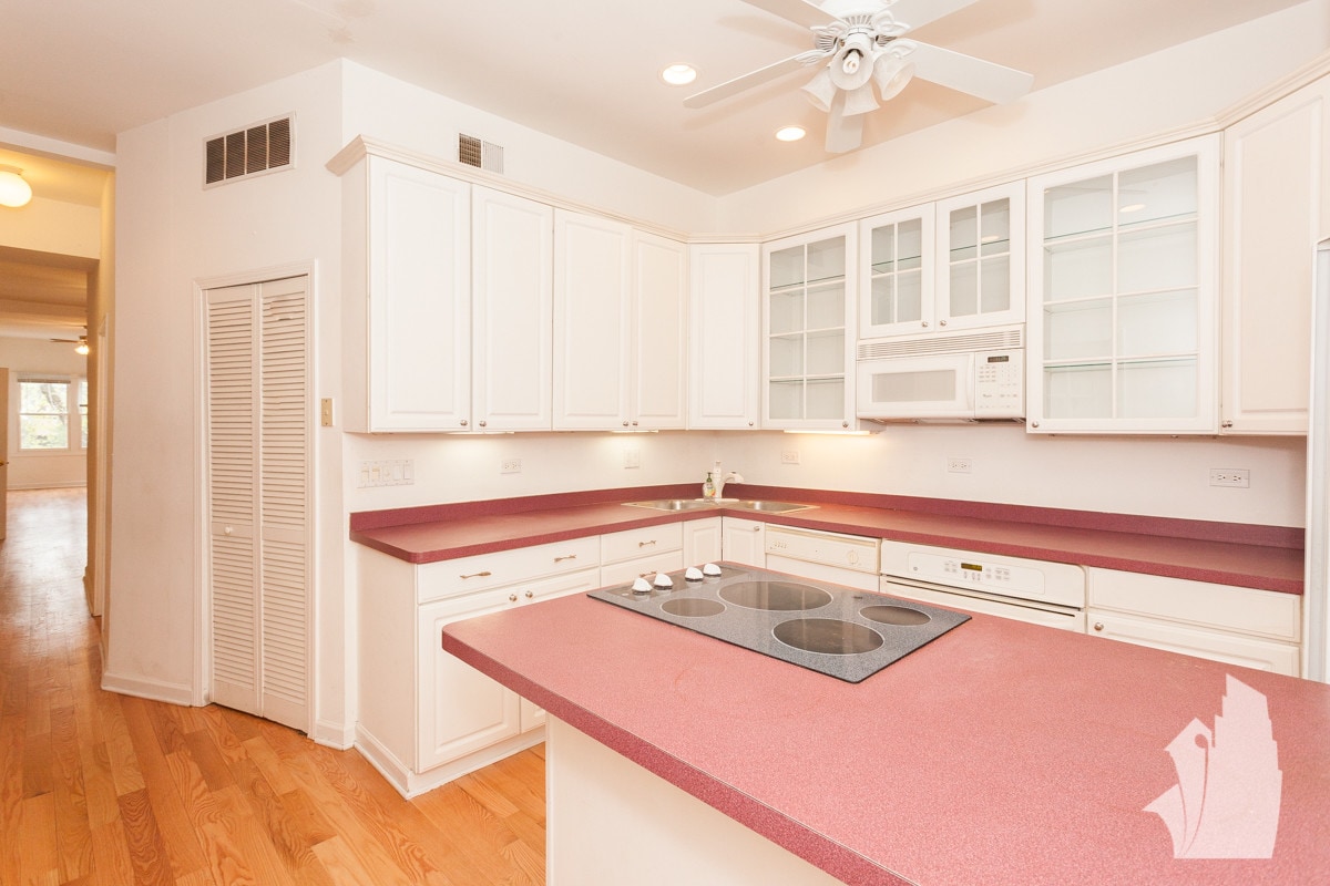 Kitchen - 2638 Wilton N Ave