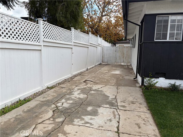 Building Photo - 19216 Calvert St