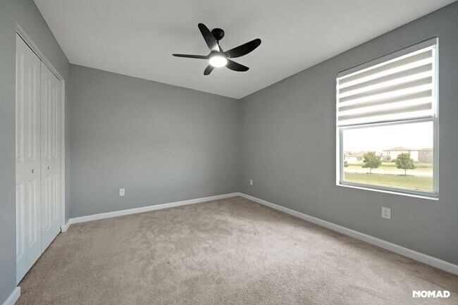 Building Photo - Spacious 5BR House in Fort Pierce, minutes...