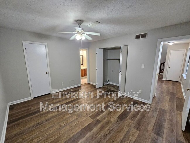 Building Photo - 890 Ohara Dr