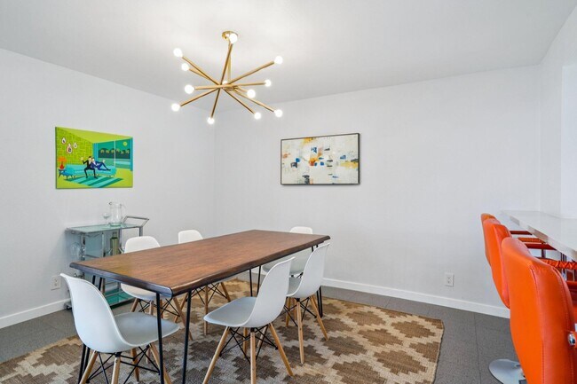 Building Photo - 2727 S Sierra Madre