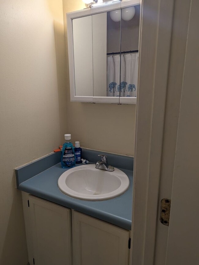 Building Photo - 2/2.5 off Old St Augustine