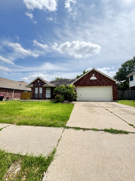 Primary Photo - 4619 Trevor Hill Dr