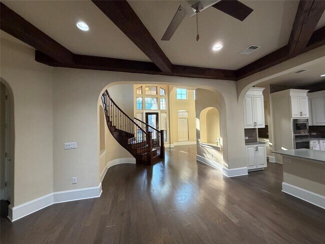 Building Photo - 5449 Diamante Dr