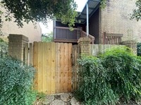 Building Photo - 113 Shekel Dr