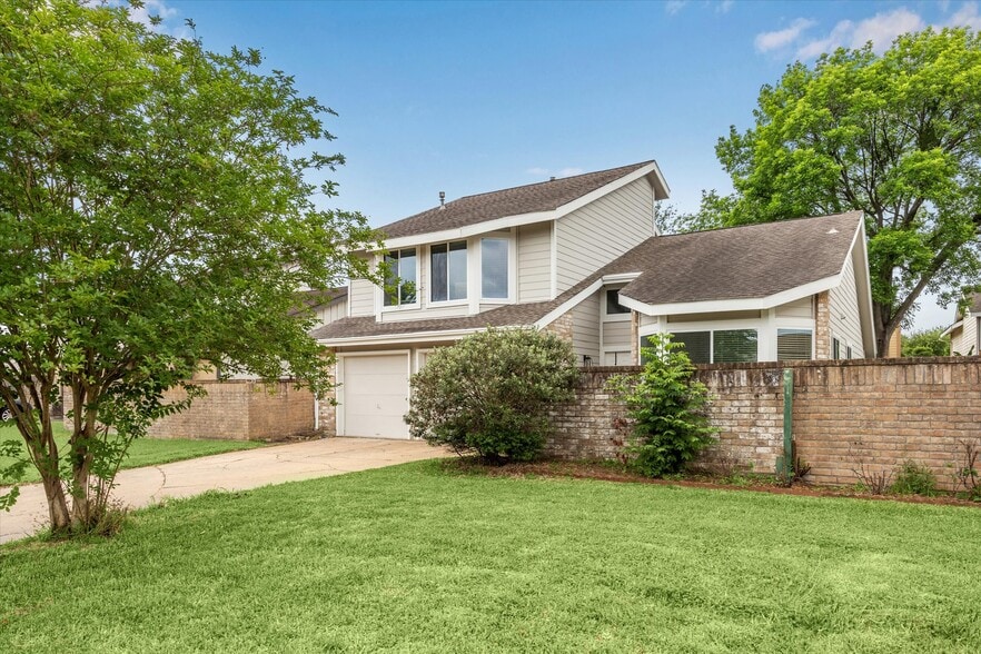 Building Photo - 13511 Windchase Ct