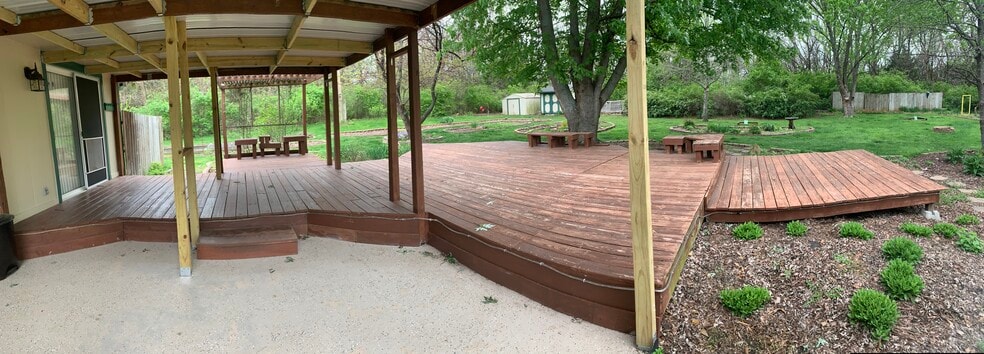 Back Partially Covered Deck - 9550 Monticello Rd