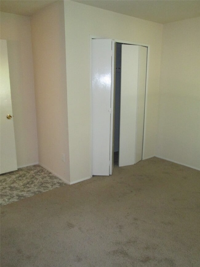 Building Photo - 6818 Glenstein Dr