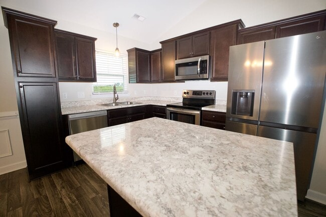 Building Photo - 2013 Belgrade-Swansboro Rd