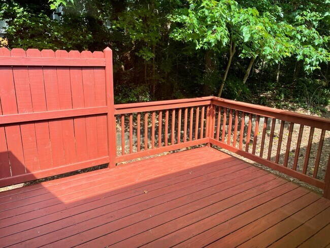 Deck - 5905 Suncreek Ct