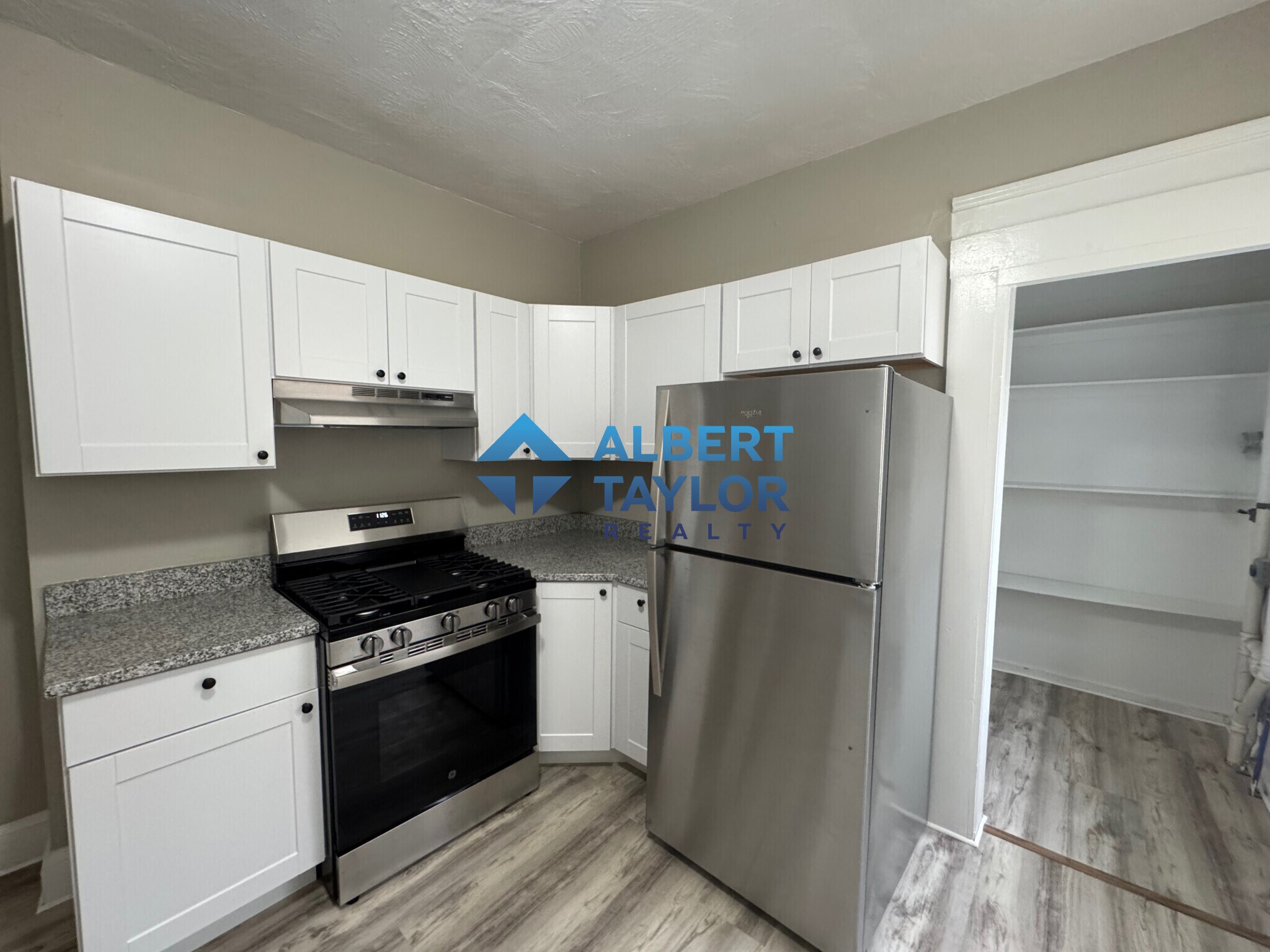 Building Photo - 6 Bowdoin Park