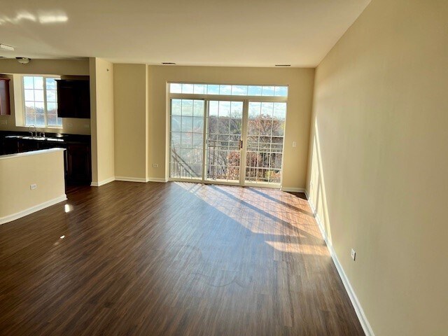 Building Photo - 238 E Irving Park Rd