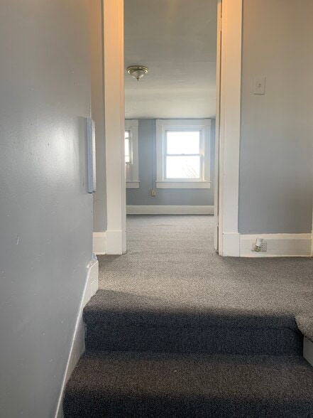 Building Photo - 2920 E Cold Spring Ln