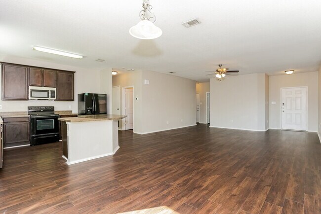 Building Photo - 412 San Lucas Dr