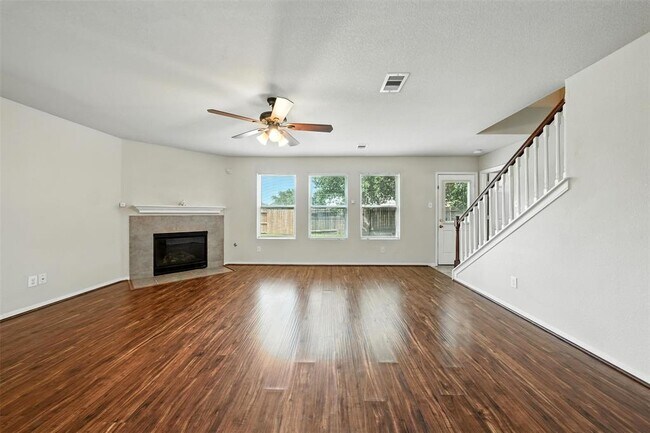 Building Photo - 3146 Madison Elm St