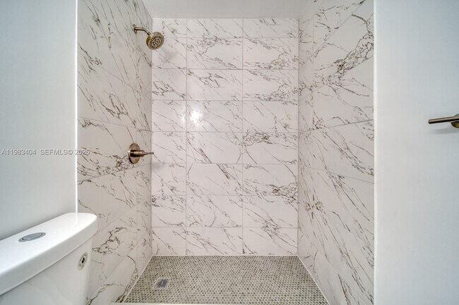 Building Photo - 300 NE 143rd St