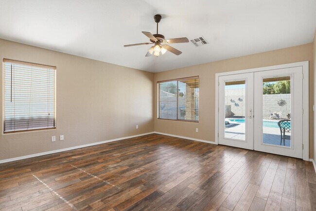 Building Photo - 5339 W Kaler Cir
