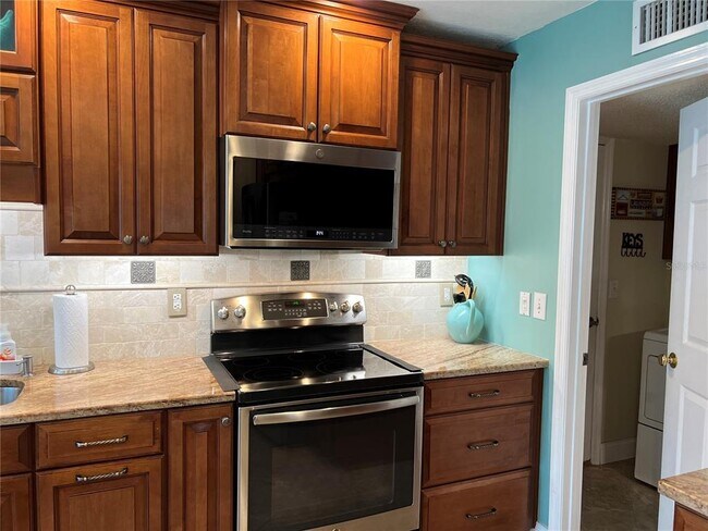 Building Photo - 2532 Stony Brook Ln