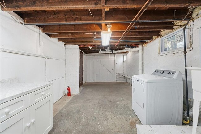 Building Photo - 63 N Broadway