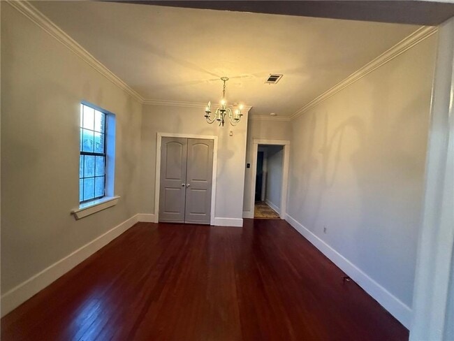 Building Photo - 2500 Monroe St