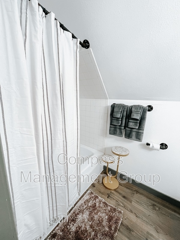 Building Photo - 813 Hall of Fame Dr