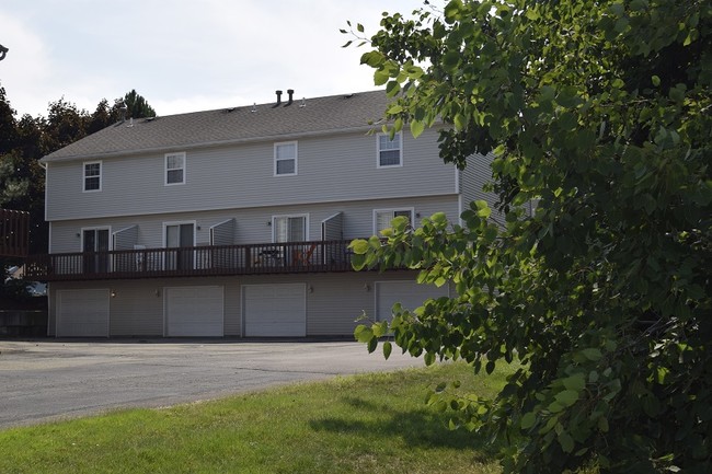 Building Photo - Scenery Hill Apartments