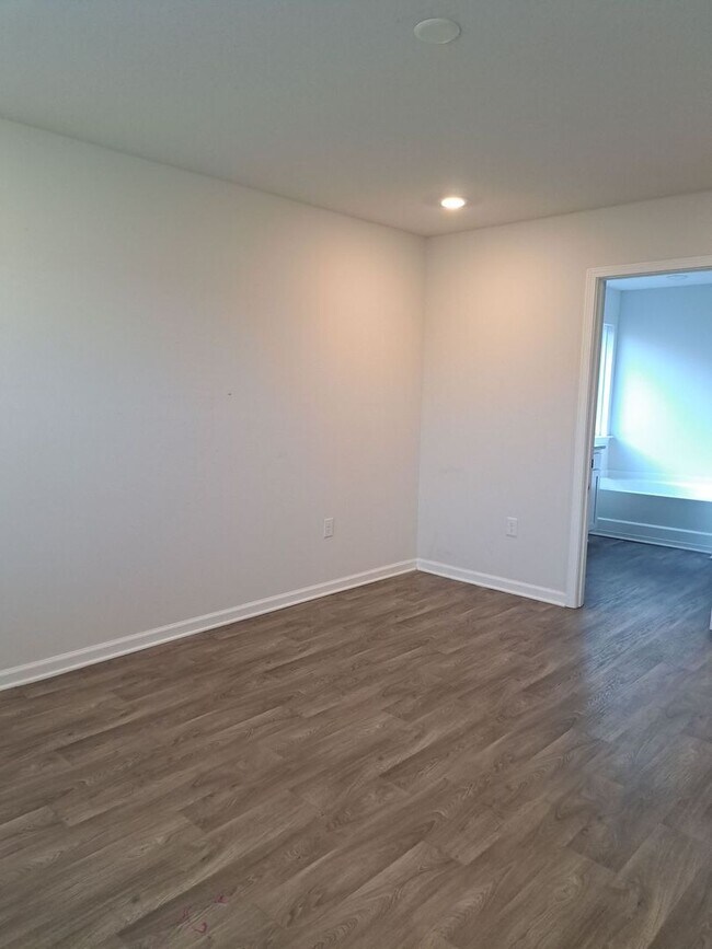 Building Photo - 207 Ryder Ln