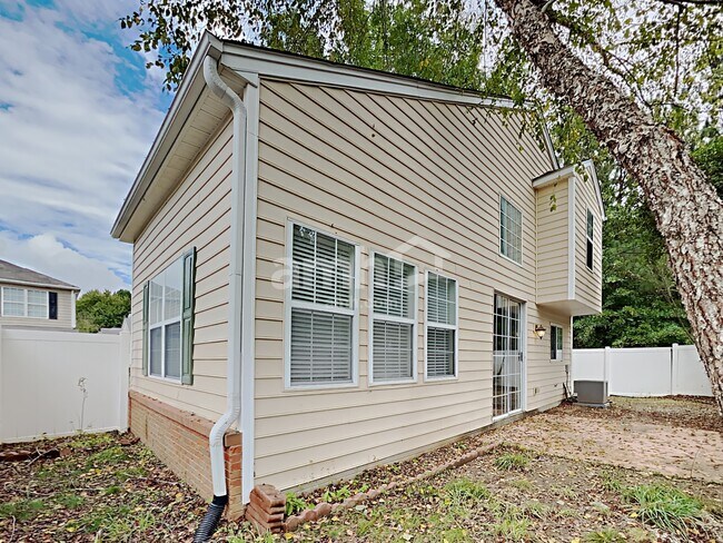 Building Photo - 164 Windcroft Cir NW