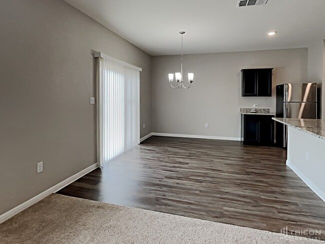 Building Photo - 144 Peony Ln.
