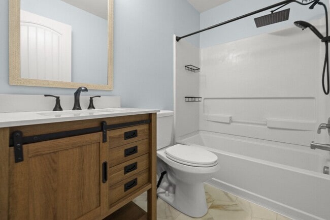 Building Photo - 16 Ristona Dr